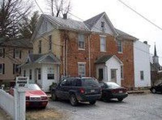 212 S Samuel St, Charles Town, WV