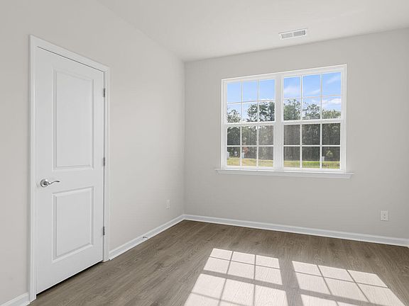 4th image of 361 Maddox Drive
