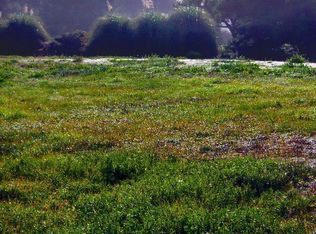 465 Shoreline Dr, Smith River, CA 95567
