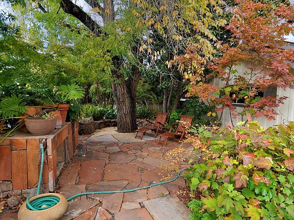 3rd image of 165 Ivy Hill Way