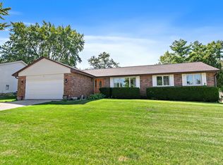 3 Cari Ct, Dekalb, IL 60115