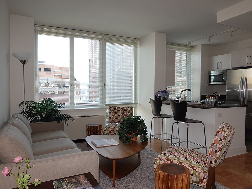 1st image of 1510 Lexington Ave APT 11F