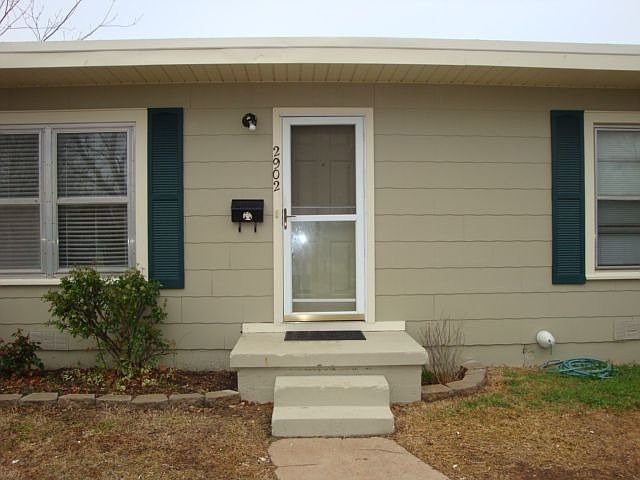 1st image of 2902 Wenonah Ave