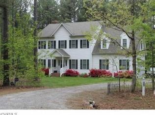 68 Rivers Bend Ln, Bumpass, VA 23024