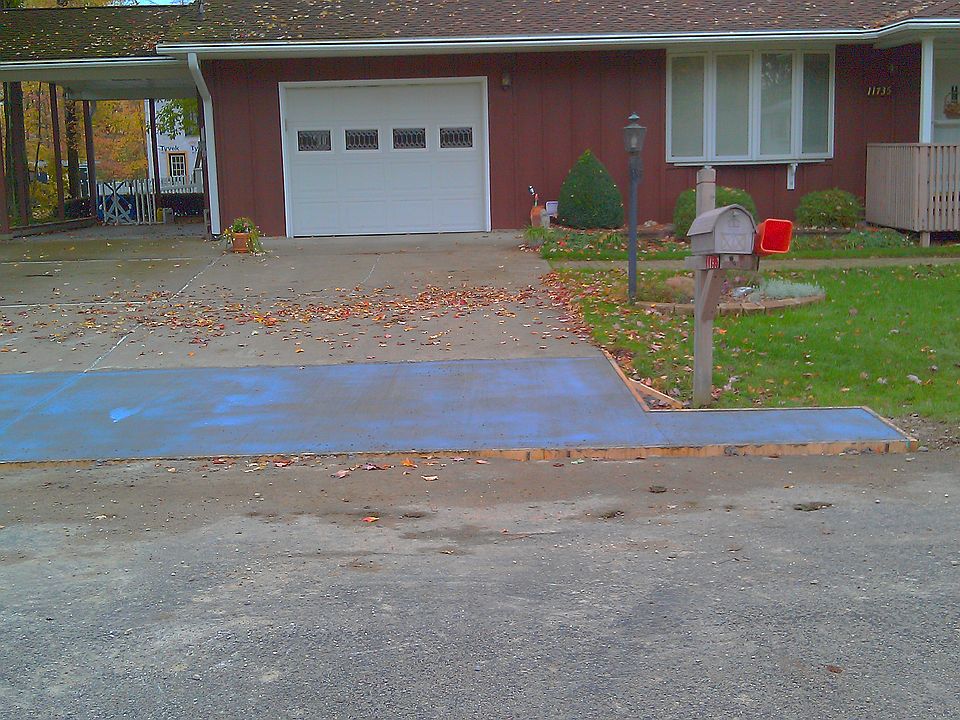 2nd image of 11735 Oakridge Rd
