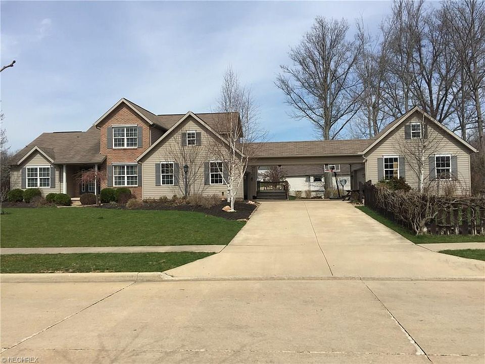 1st image of 285 Brook View Dr