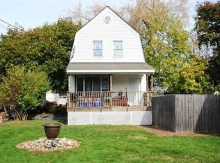 19 Shawmut Ave, Holyoke, MA 01040