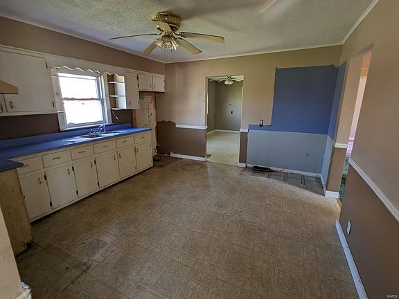 5th image of 2713 Cayuga St