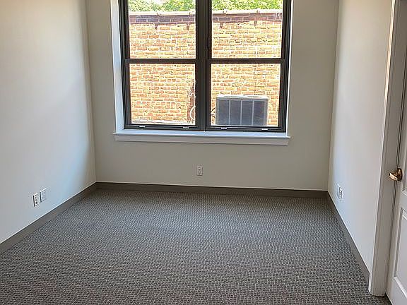 5th image of 7 Broad St W Unit 206