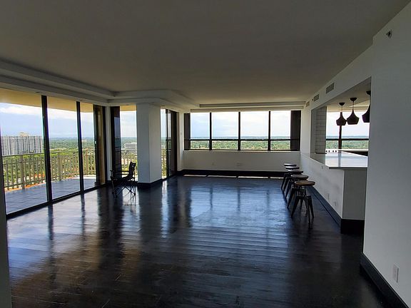 3rd image of 11113 Biscayne Blvd #19
