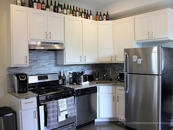 3rd image of 849 W Lill Ave APT M