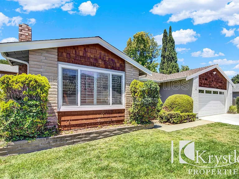 115 Daffodil Cir — Photo 4