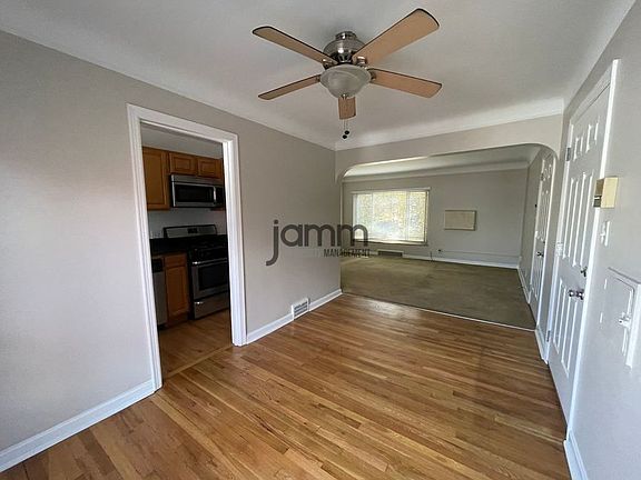 4th image of 2372 Wooster Rd #4