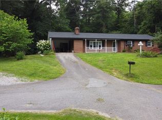 372 Barefield Rd, North Wilkesboro, NC 28659