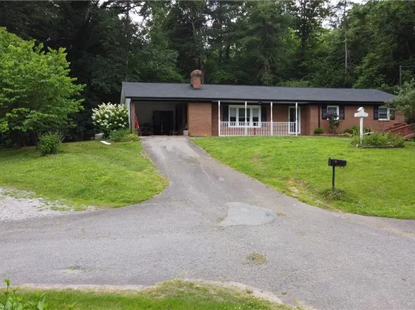 372 Barefield Rd, North Wilkesboro, NC 28659