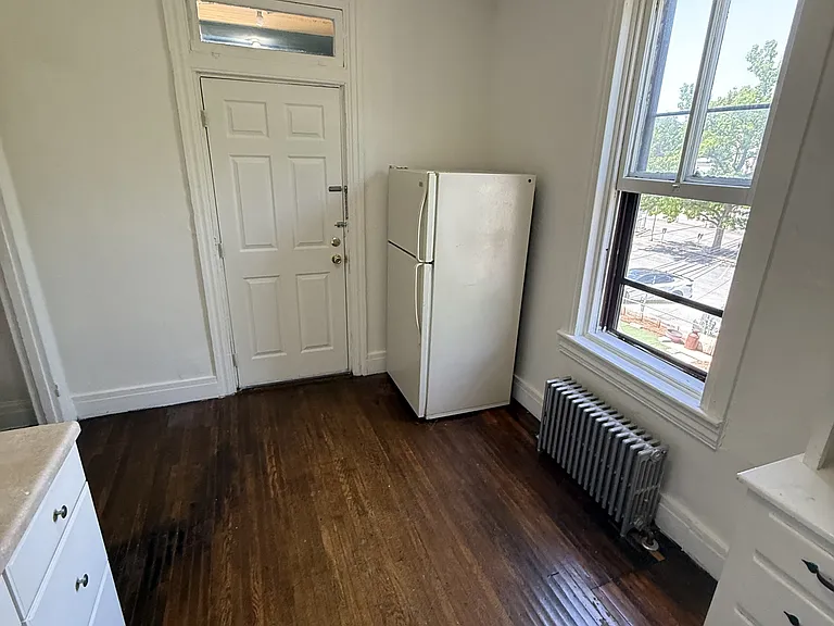 711 Chestnut St #3 — Photo 9