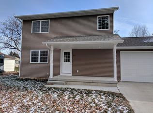 216 3rd Ave SW, Independence, IA 50644