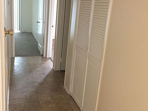 4th image of 926 N Wilmington Blvd APT 04