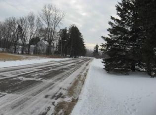 615 River Dr SW, Milaca, MN 56353