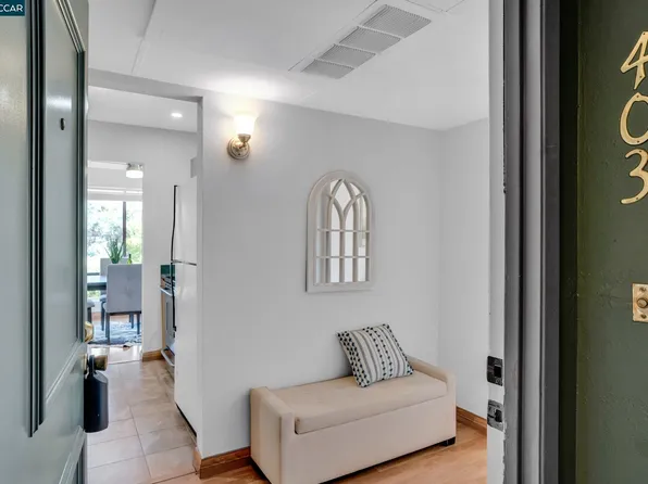 490 N Civic Dr APT 403, Walnut Creek, CA 94596