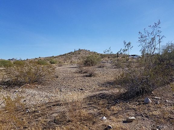 4th image of 17926 W Estes Way
