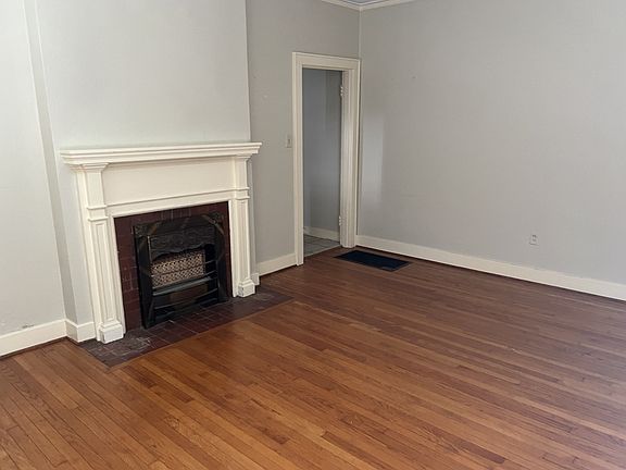 4th image of 706 N Monroe St