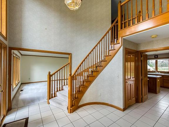 4th image of 144 Misty Oak Pl