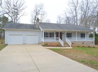 125 Three Oaks Ln, Statesville, NC 28677