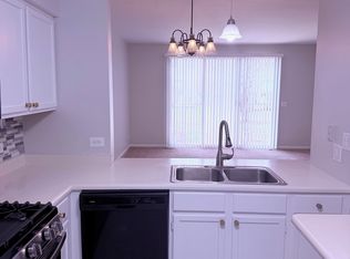 368 Maidstone Ct, Schaumburg, IL