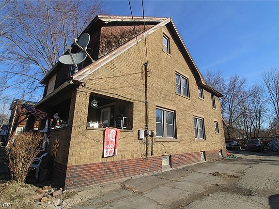 3rd image of 2226 Mahoning Ave