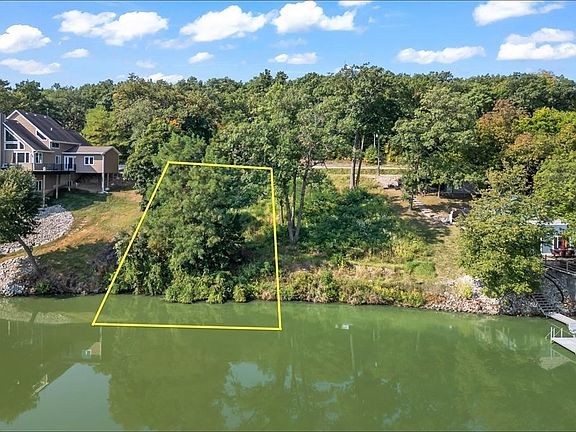 2nd image of 8364 Lakeshore Dr