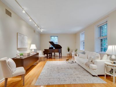 30 Cumberland Ave #3W, Brookline, MA, 02445