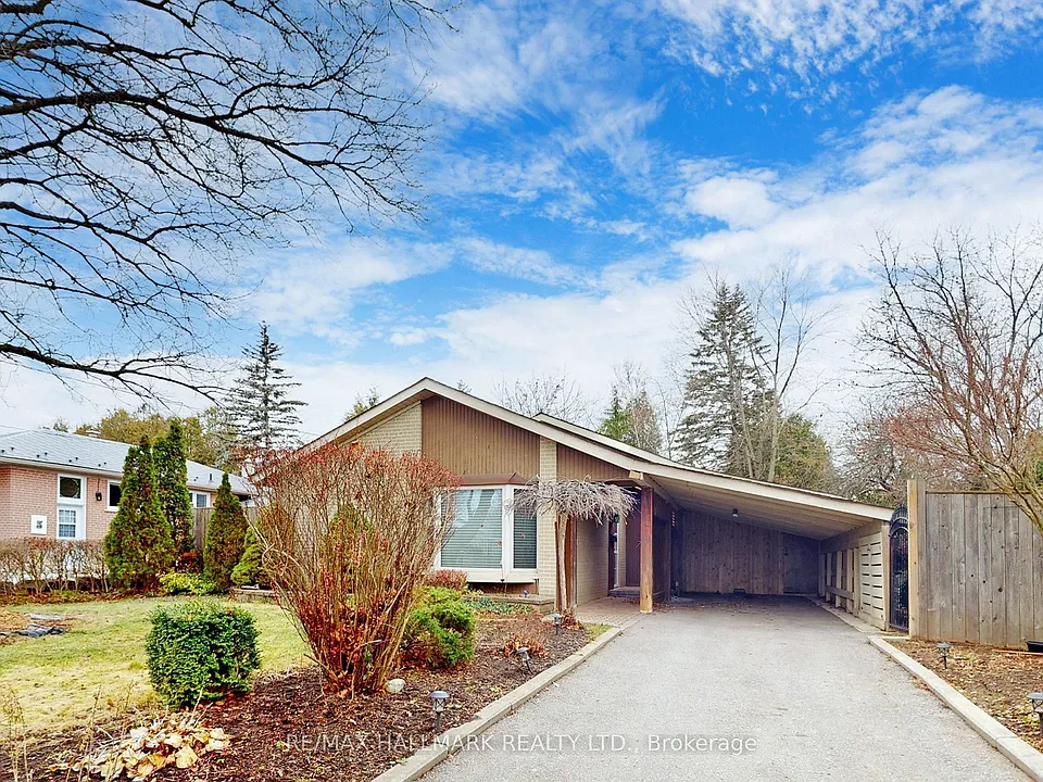 16 Knowles Cres