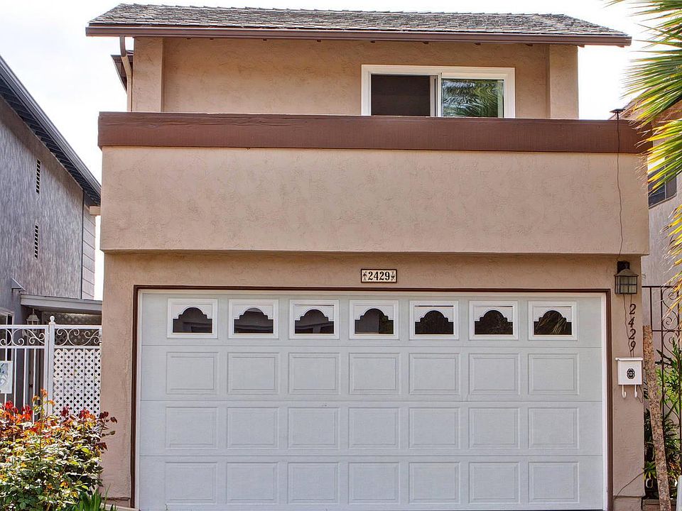 1st image of 2429 Geranium St