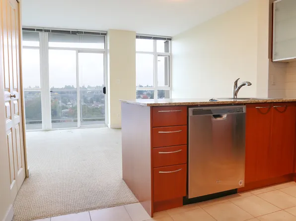 1483 King Edward Ave E, Vancouver, BC V5N 5Z3