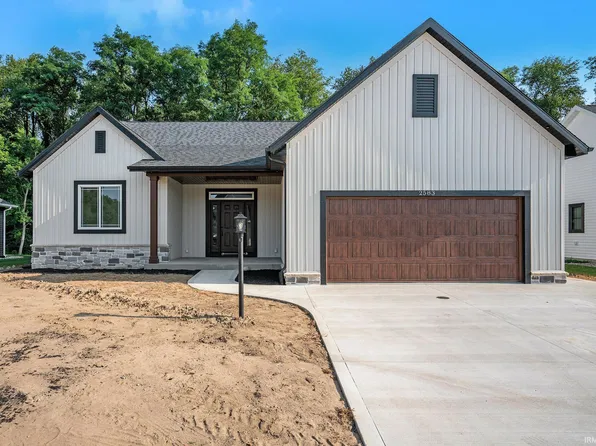 2583 Timberstone Dr, Elkhart, IN 46516