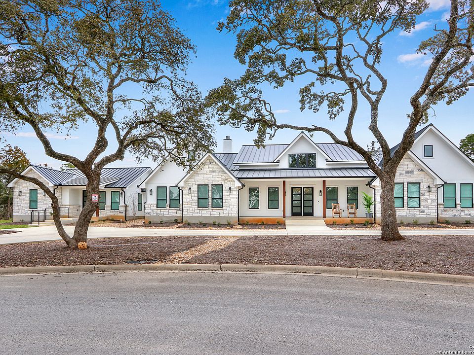 1st image of 2303 Geneseo Oaks