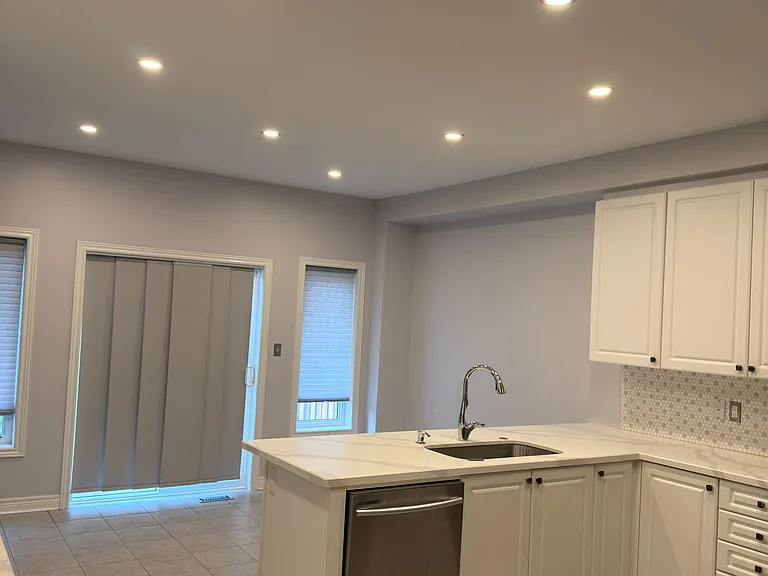 83 Cookview Dr — Photo 2