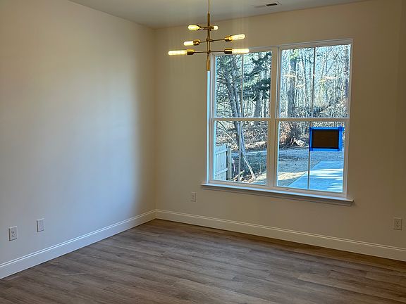 3rd image of 107 Lakeside Dr #D