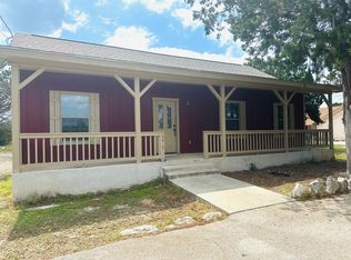 1005 Live Oak Dr, Spring Branch, TX 78070