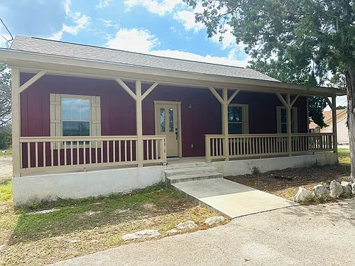 1005 Live Oak Dr Photo 1