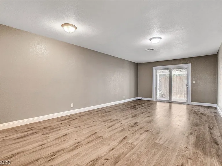 4367 S Mojave Rd — Photo 20