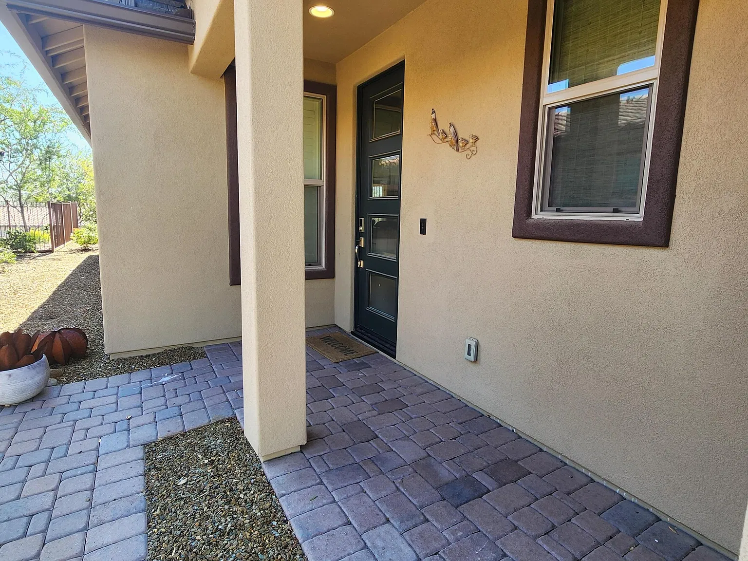 2 bed, 2.0 bath, 1678 sqft, $3,000 — Photo 3
