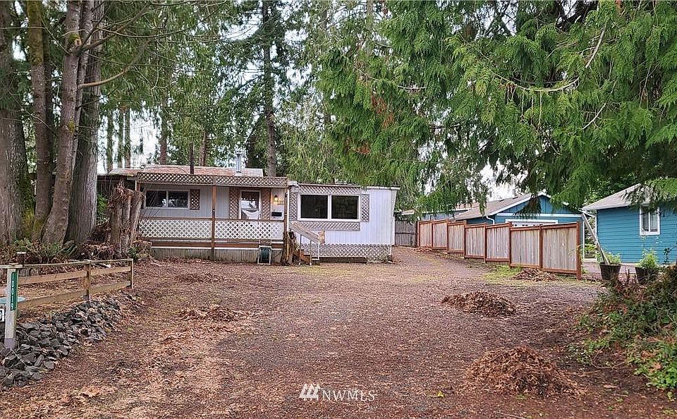 1st image of 10019 Overlook Dr NW