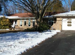 65 Kirmis Ct, Dover, PA 17315