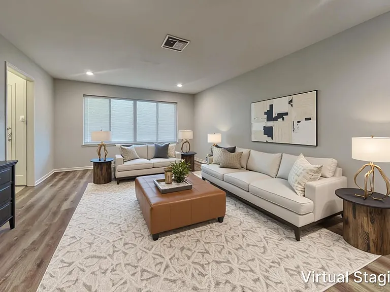 5244 Greene Ave — Photo 2