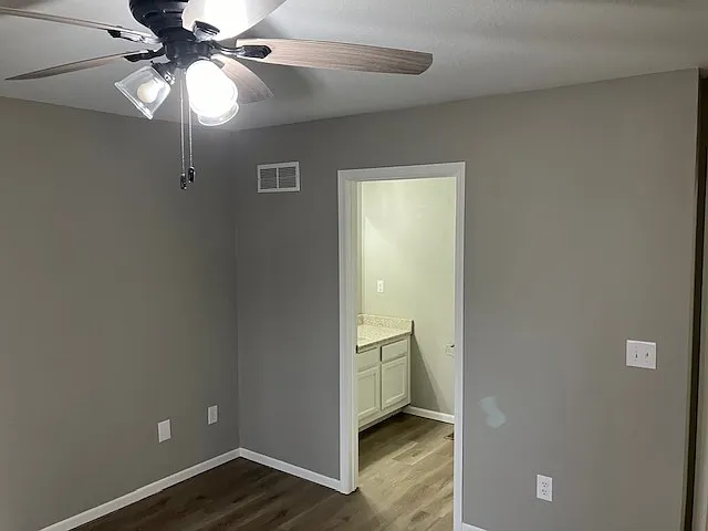 241 SE Florence Ave — Photo 23