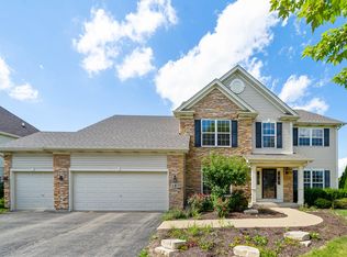 187 Willowwood Dr N, Oswego, IL 60543