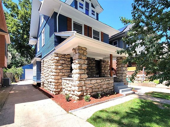 2nd image of 332 Kensington Ave