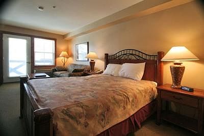 5th image of 318 Highland House